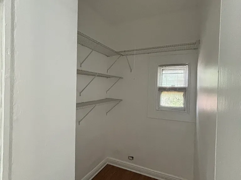 35 Conger St #2L — Photo 5