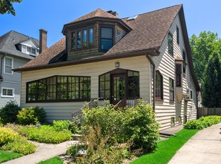 615 Lake Ave, Wilmette, IL