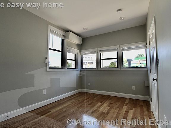 2nd image of 246 Main St