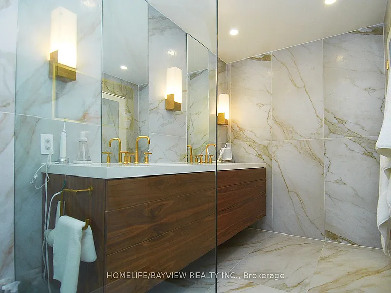 993 Queen St W #203 — Photo 33