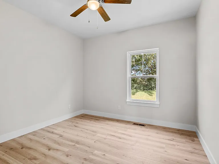 2205 W Mason Pl — Photo 22