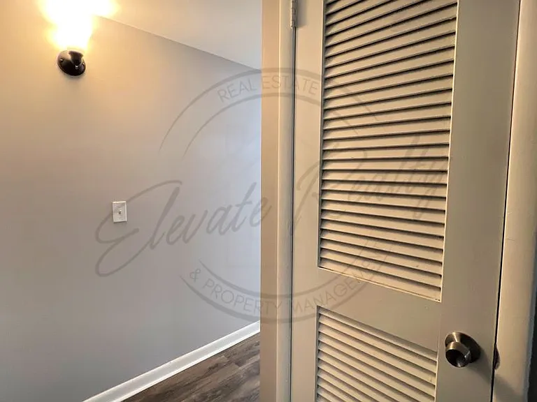 555 N Dupont Ave #C53 — Photo 32