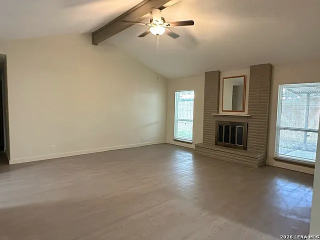 3 bed, 2.0 bath, 1382 sqft, $1,600 — Photo 4