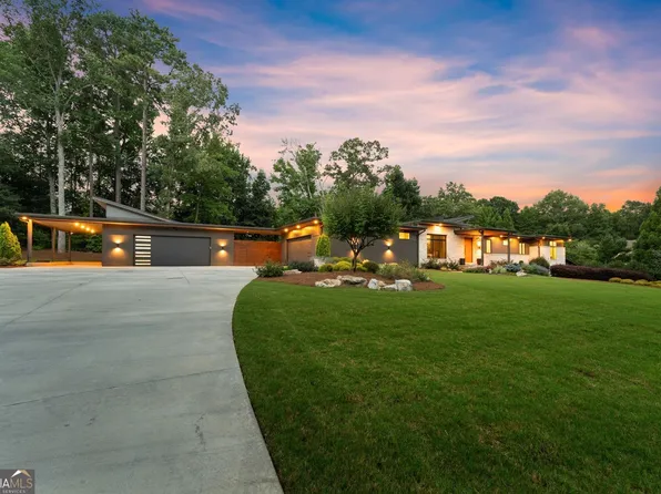 574 Riverside Rd, Sugar Hill, GA 30518