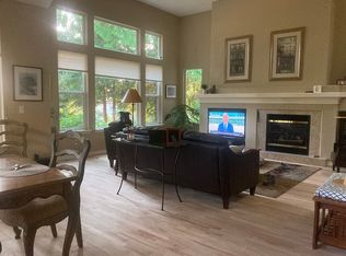 11 Driftwood Ct, Port Ludlow, WA 98365