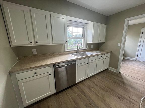 5th image of 412 McAdams St