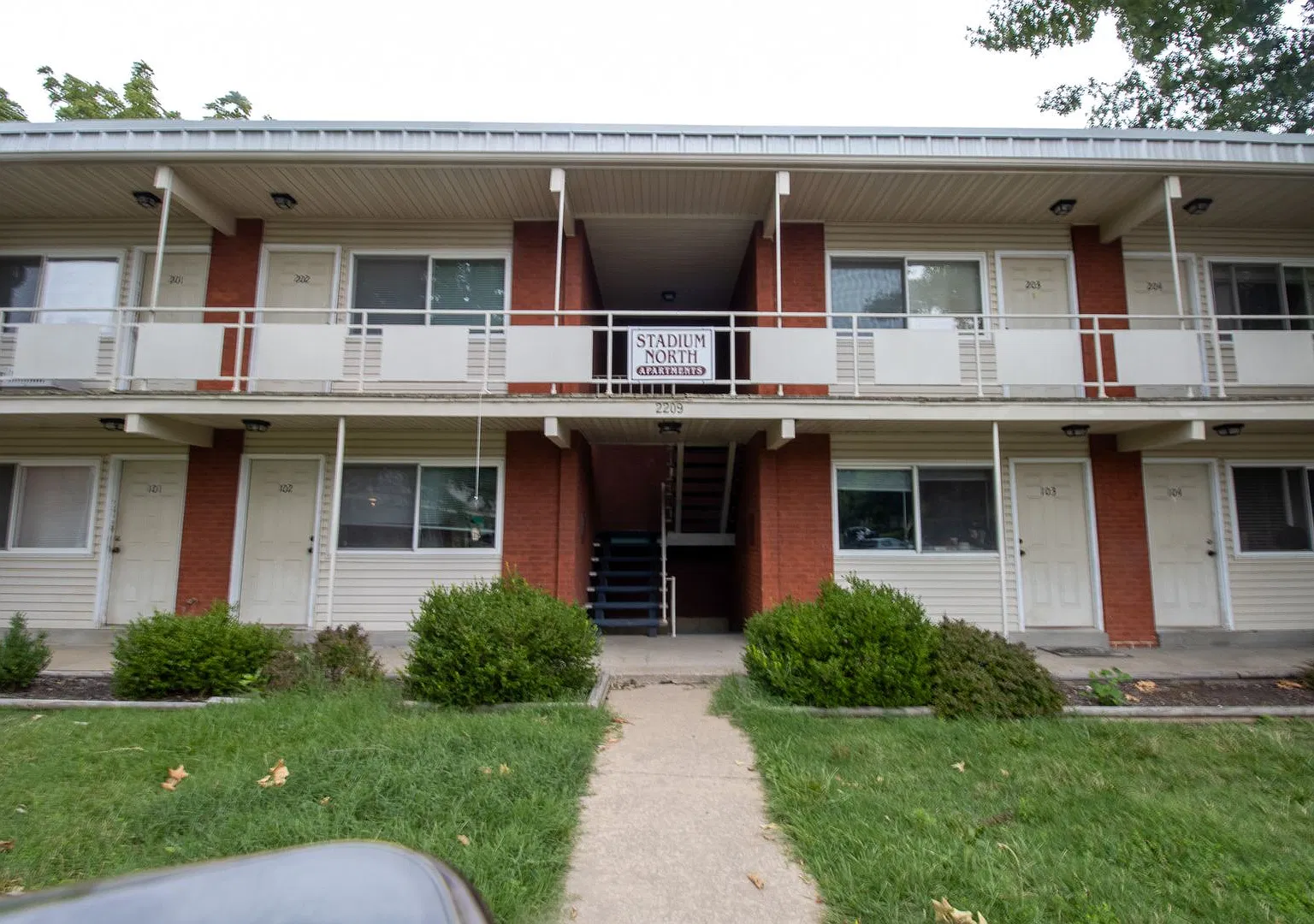 2207 Stadium North Apartments — Photo 2