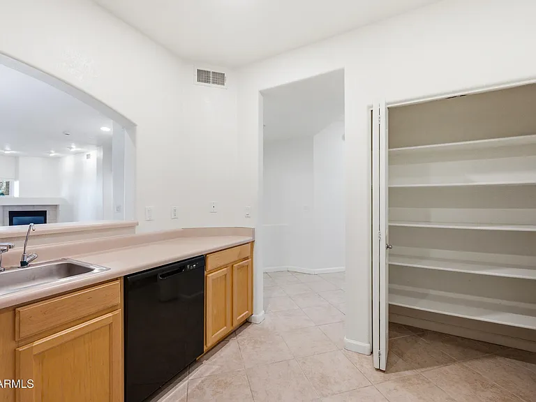 7021 E Earll Dr #112 — Photo 12