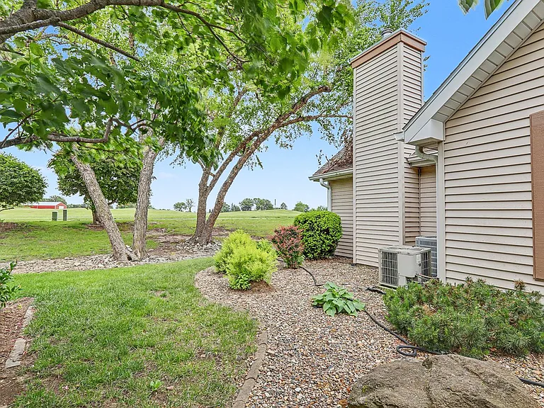 612 Bos Landen Dr #5C — Photo 4