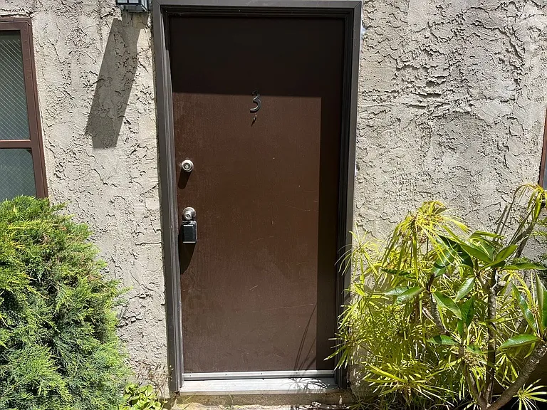 4189 Monroe Ave — Photo 11