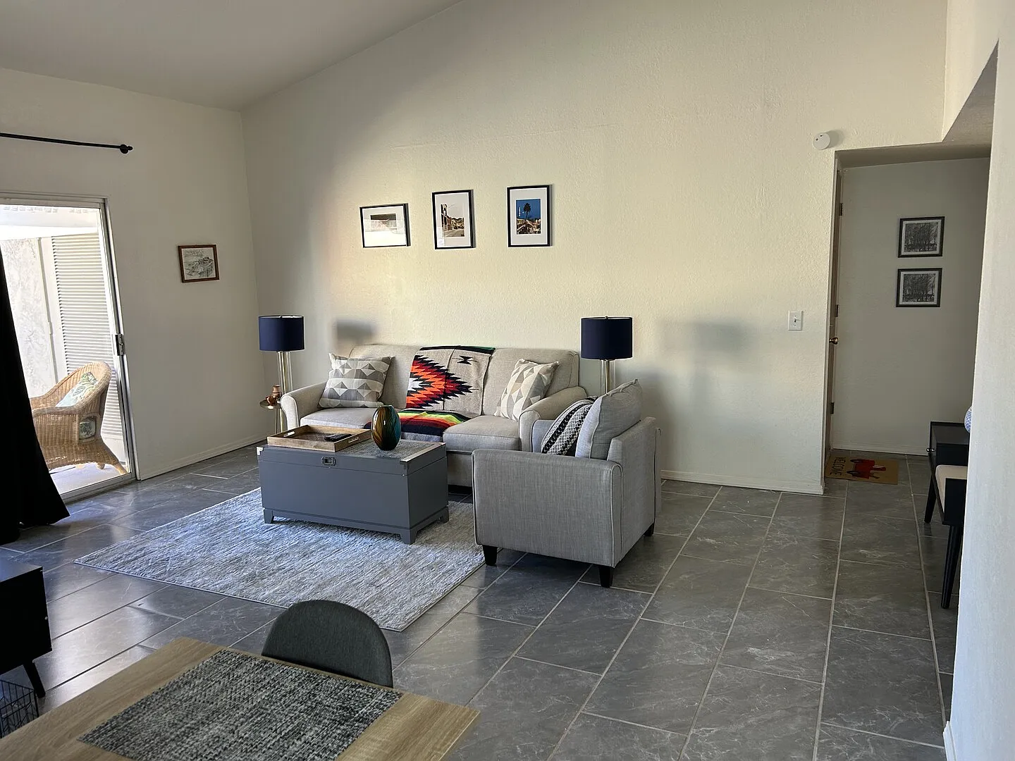 Spacious Condo with Balcony and Views of the Mountains — Photo 3