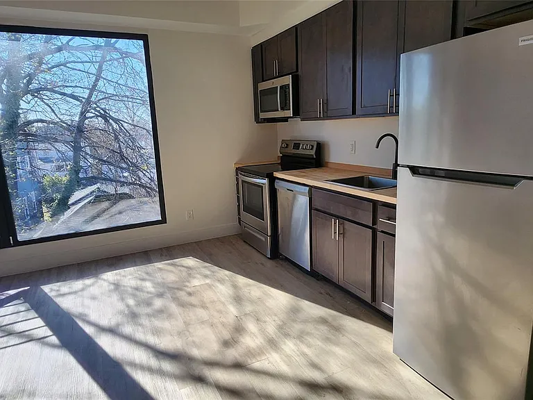 50 Roosevelt Ave #A301 — Photo 6