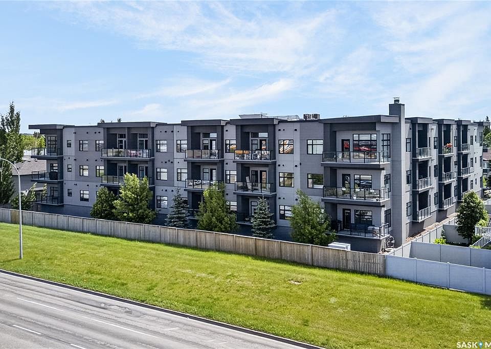 1st image of UNIT 109-502 Perehudoff CRESCENT