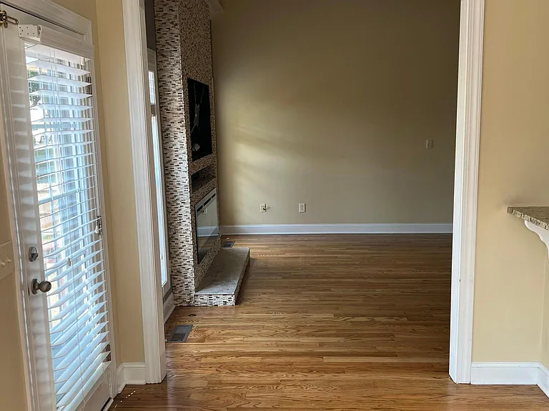 109 Fieldcrest Cir — Photo 13
