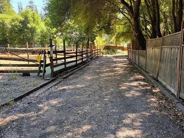 17275 Highway 9, Boulder Creek, CA 95006