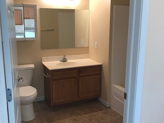 5th image of 106 Wheatland Estates Cottonwood Ave N #106