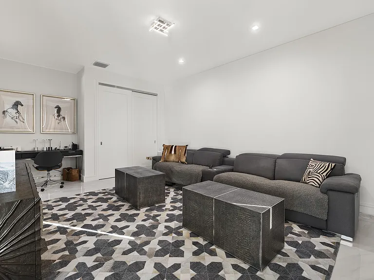 402 Ocean One Ln — Photo 31