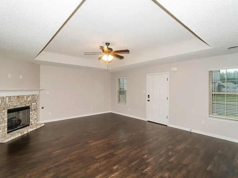 9464 Cayuga Loop — Photo 6