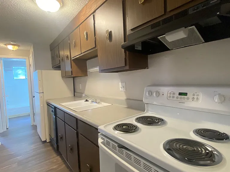 Garden Center Apt. 62, 64 & 70 — Photo 17