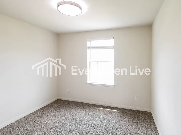 9435 Gold Mountain Dr — Photo 11