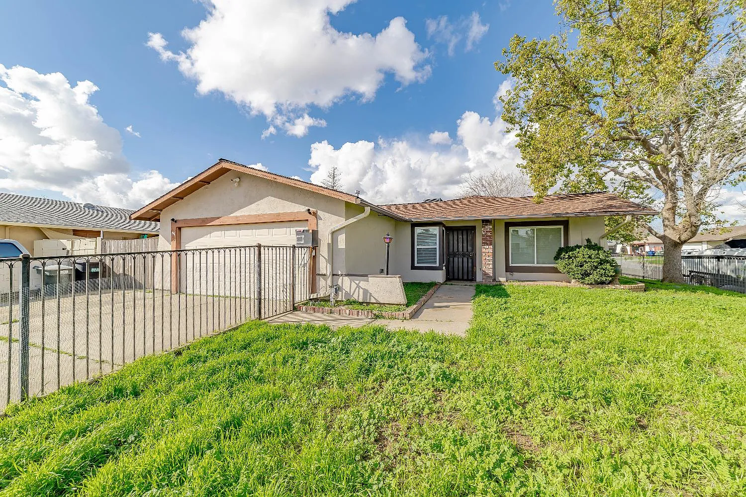 6861 Sandrock Way photo 1