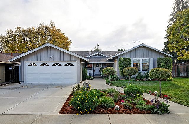 1st image of 2338 Rosita Ave