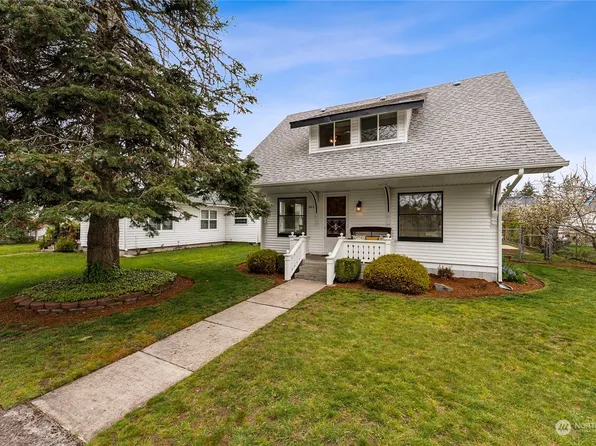 303 Brandywine Avenue, Dupont, WA 98327