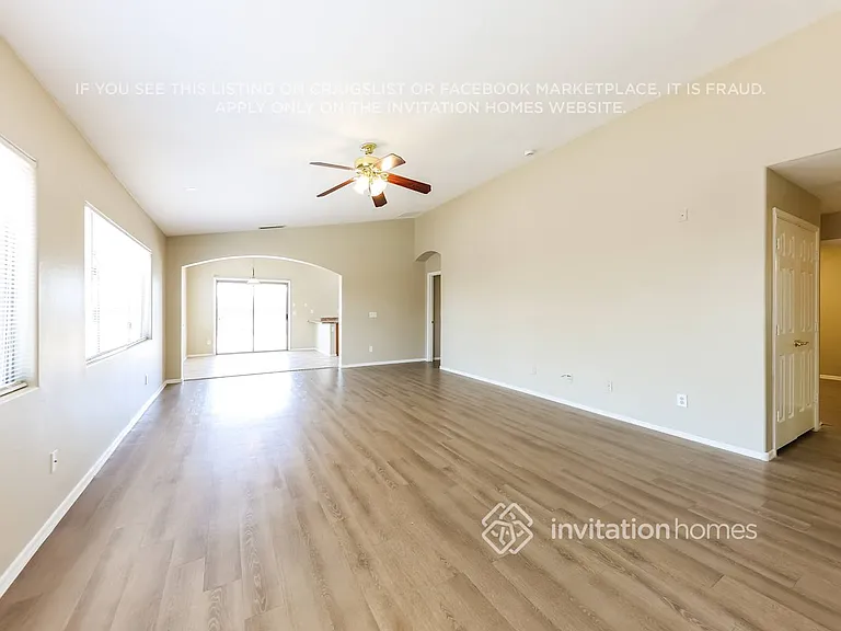 5433 W Grove St — Photo 3