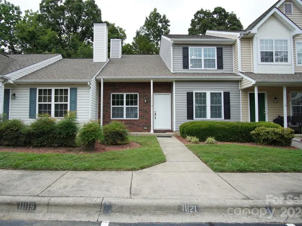 11113 Whitlock Crossing Ct, Charlotte, NC 28273