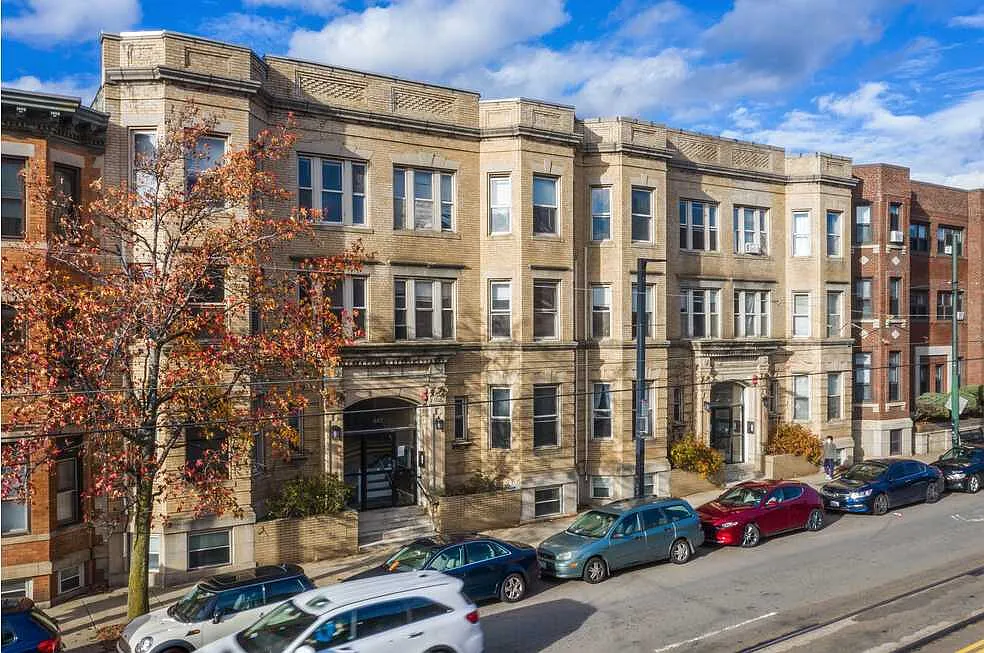 2 bed, $3,750 — Photo 2