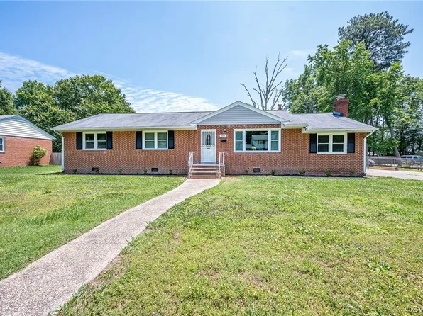 100 Stuttaford Dr, Sandston, VA 23150