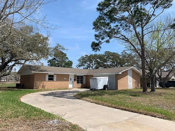1522 W Palm Dr, Aransas Pass, TX 78336