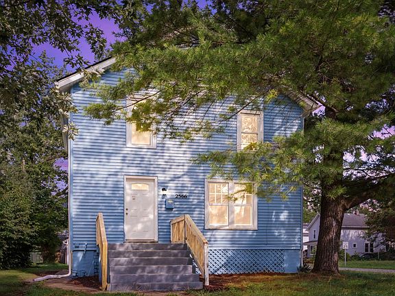5th image of 2566 Parkwood Ave