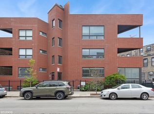 1741 W Beach Ave APT 2, Chicago, IL 60622