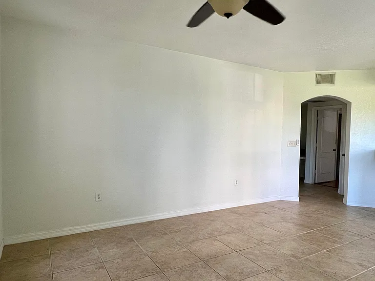 136 SW Peacock Blvd #19-104 — Photo 5