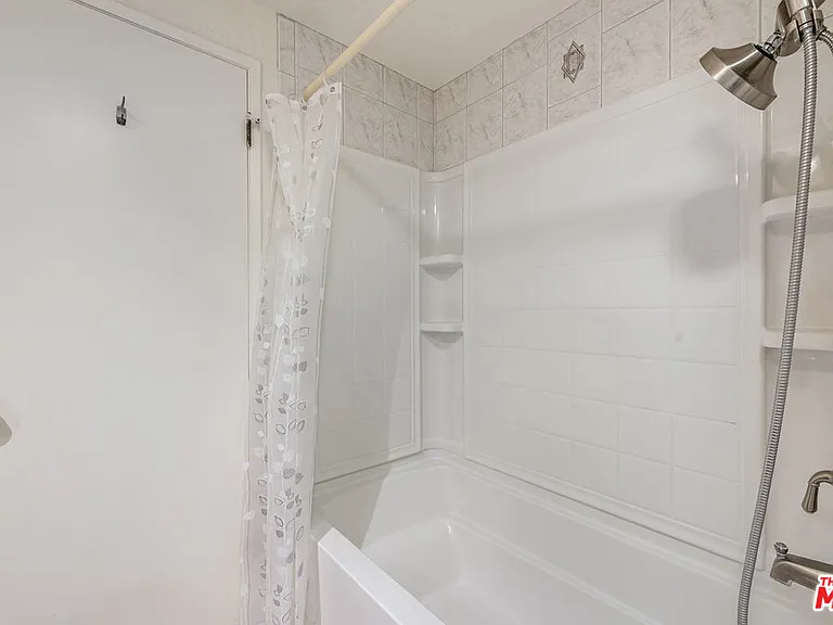 106 Cresta Verde Dr — Photo 32