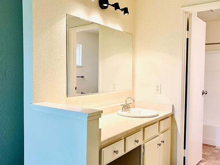 1211 Capri Way #3 — Photo 9