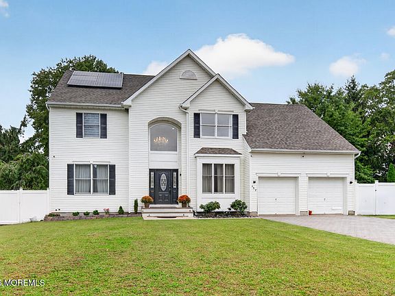 2nd image of 462 Shirley Lane