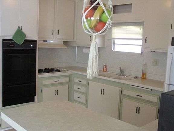 3rd image of 226 Madonna Ln Space 226