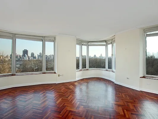 Sold by Sotheby's International Realty | media 2