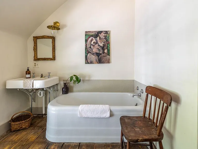 16 Hudson St #2 — Photo 11