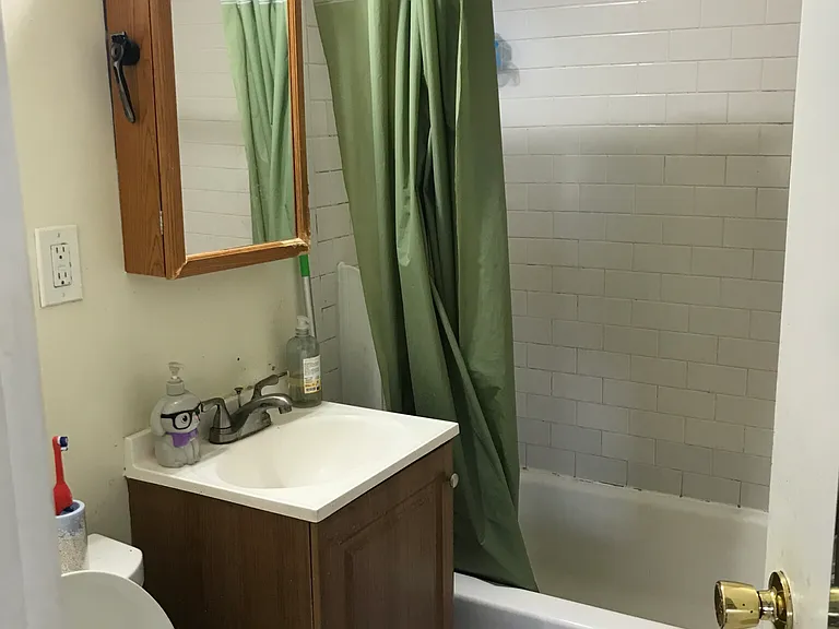 220 Central St #7 — Photo 4