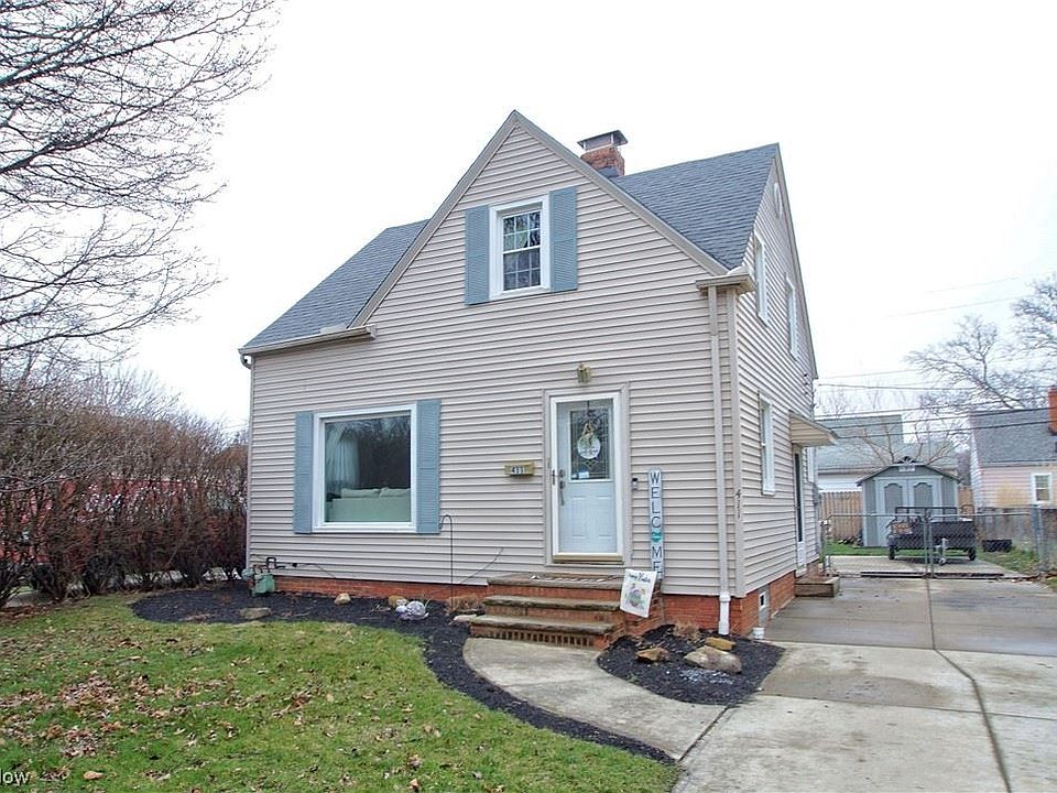 1st image of 411 E 322nd St