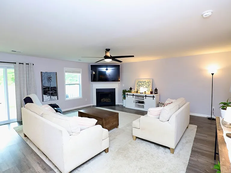 41 High Point Dr — Photo 25