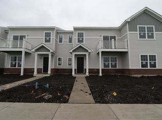 4195 Chelsea Manor Cir, Aurora, IL 60504