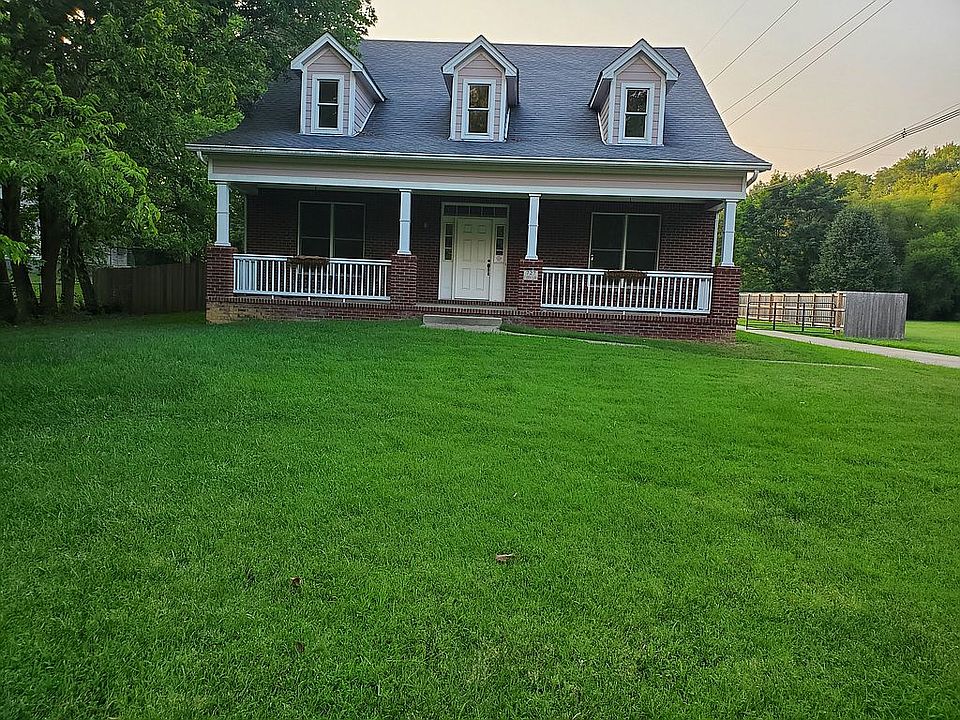 1st image of 727 Caden Ln