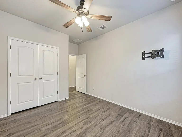 136 Finley St — Photo 26