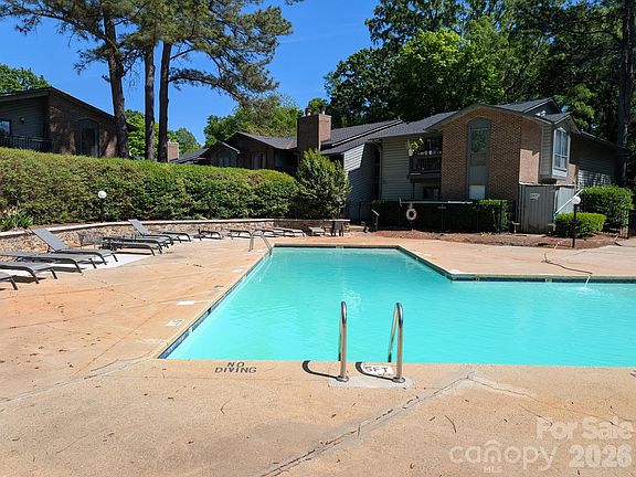 2nd image of 5012 Sardis Rd APT D