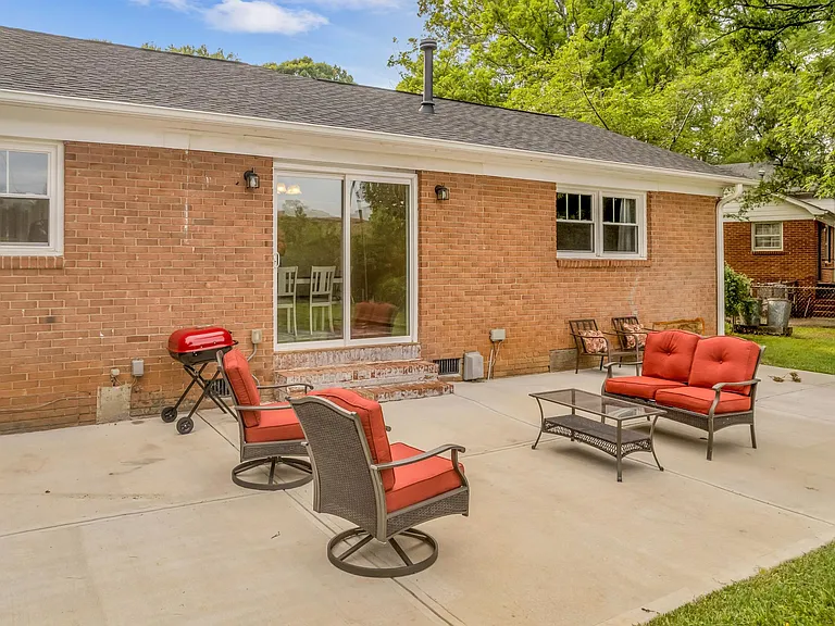 6800 Elm Forest Dr — Photo 7