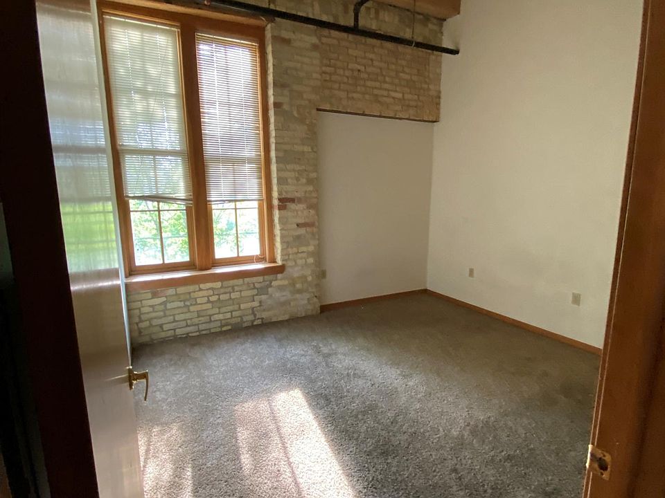 Belle Harbor Lofts 134 Main St Racine WI Zillow